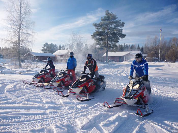 Sneeuwscooter Tocht Sörsjön Dalarna centraal Zweden